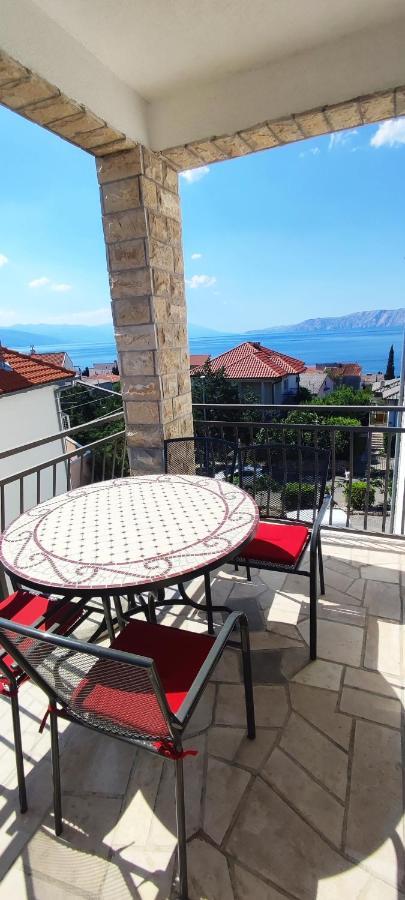 Apartmani Kevric Нови-Винодолски Экстерьер фото